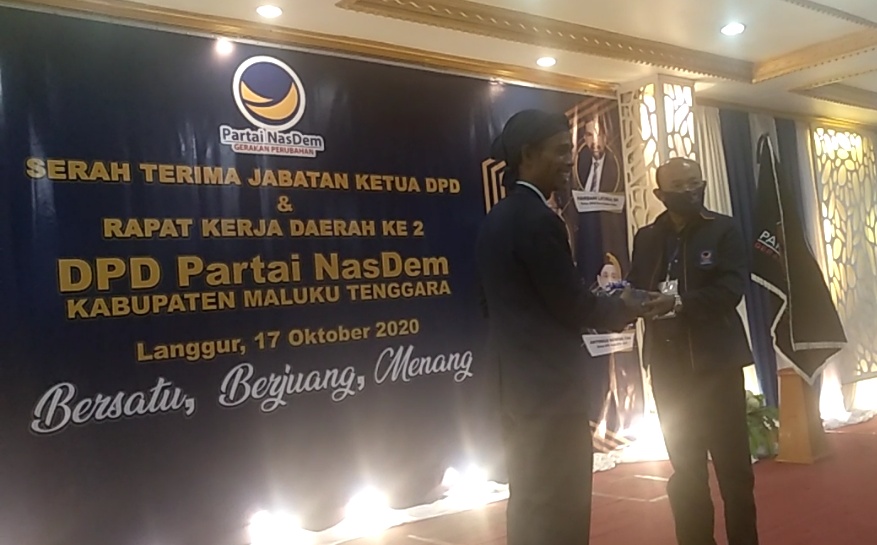 Screenshot_2020-10-17-18-49-58-396_com.miui.videoplayer