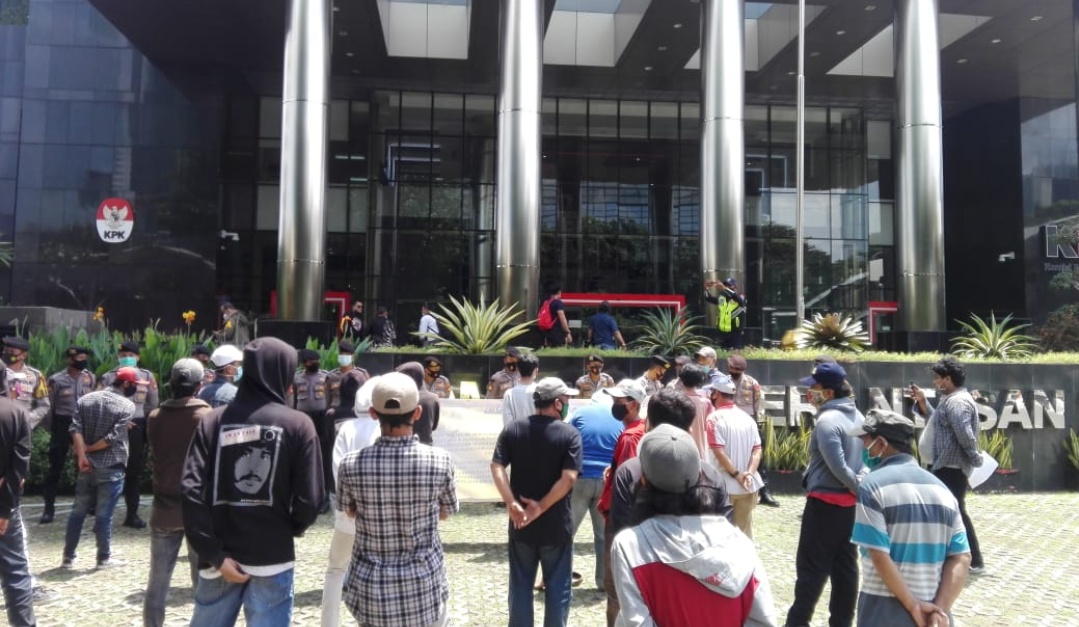 Screenshot_2020-11-14-00-48-14-859_com.whatsapp