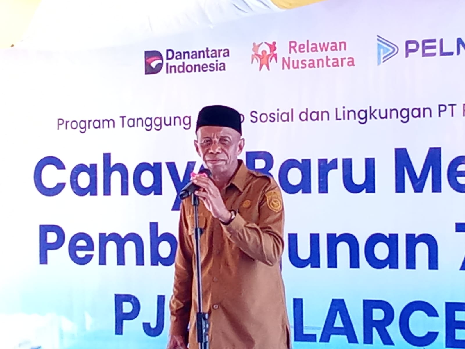Pemkot Tual Apresiasi Program Cahaya Baru, PT. Pelni & Relawan Nusantara Pemasangan 7 Solarcel