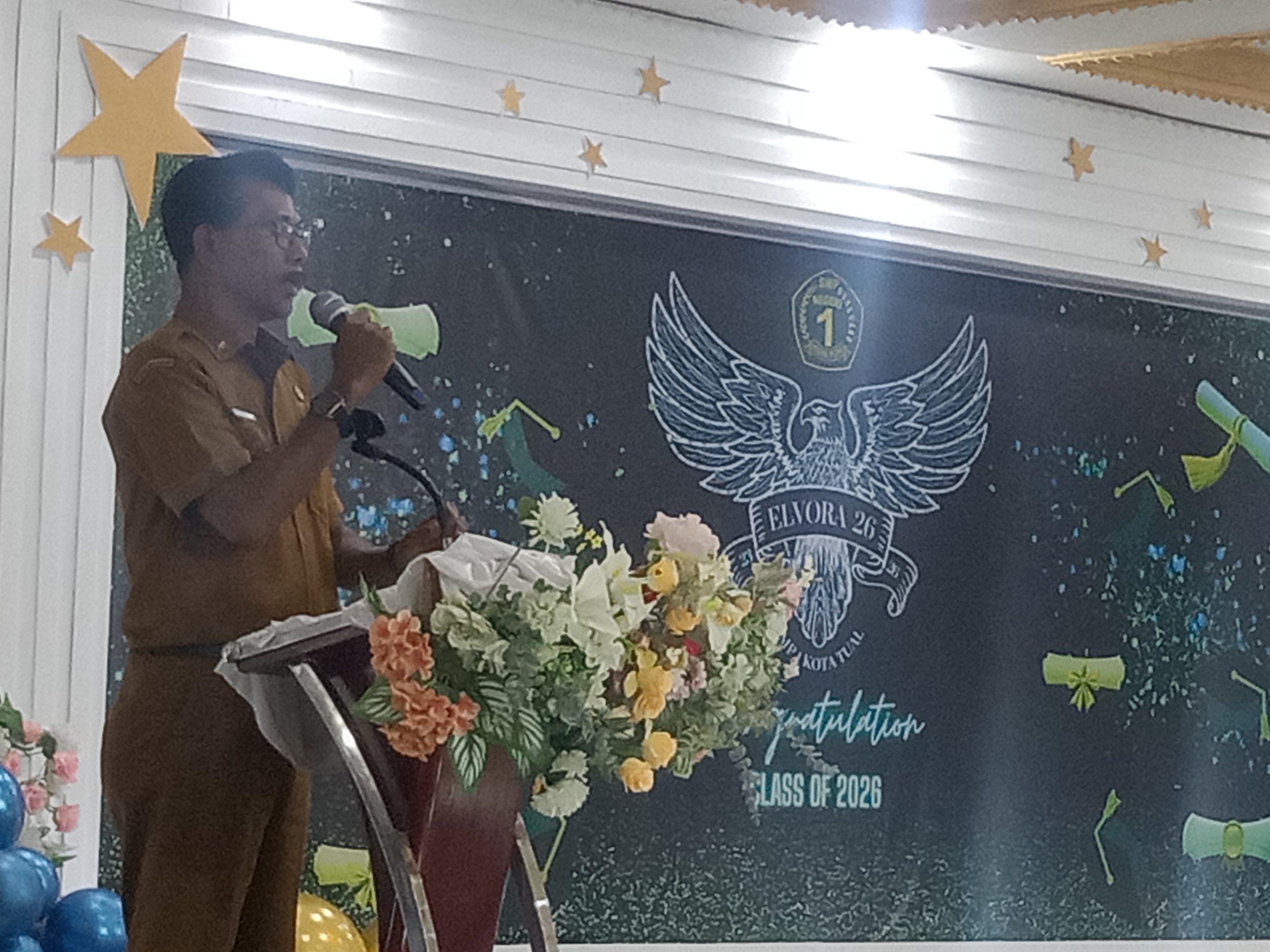 Kadis Pendidikan Tual : Lulusan SMPN 1 Tual Adalah Calon Pemimpin Indonesia 2045