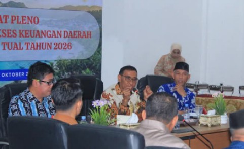 Dorong Pertumbuhan Ekonomi Warga, Wali Kota Akhmad Yani Renuat Buka Forum TPAKD Kota Tual.